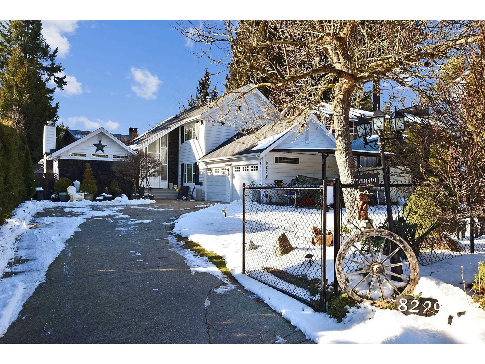 8229 DOGWOOD STREET, Mission, British Columbia, V2V3R7